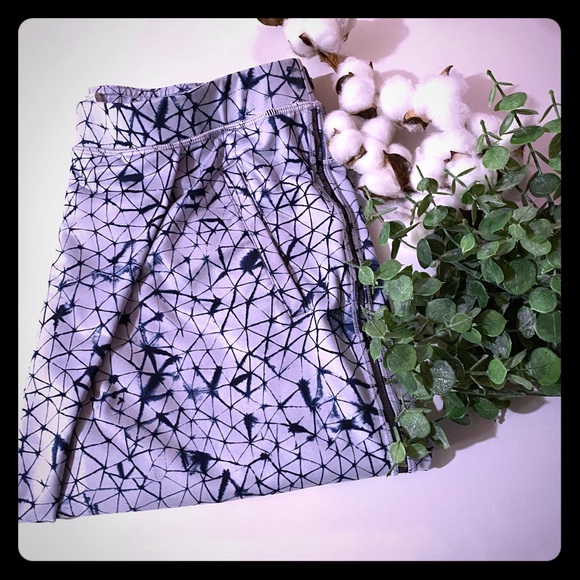 lululemon athletica Pants - LULULEMON Retreat Yogi Crops Star Crush